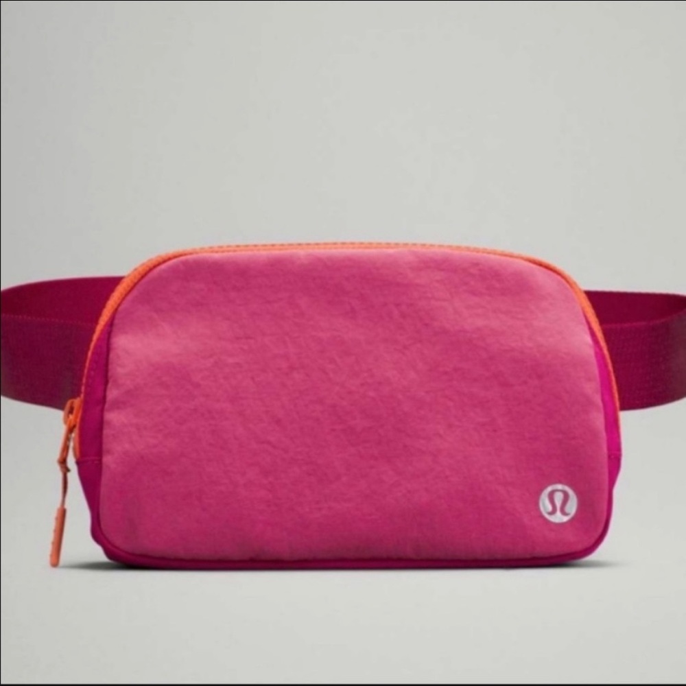 Lululemon Everywhere Belt Bag *Rare Retired Color*